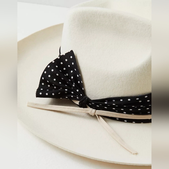 * Free People Stacked Dot Felt Hat NWOT - Picture 2 of 3